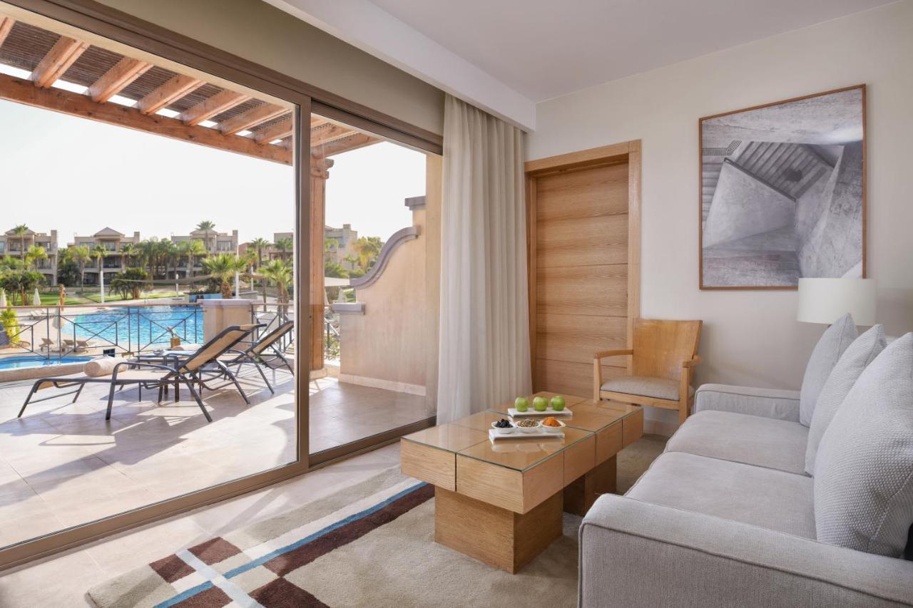 Jaz Little Venice Golf Resort Ain Sukhna Eksteriør billede A suite at the resort