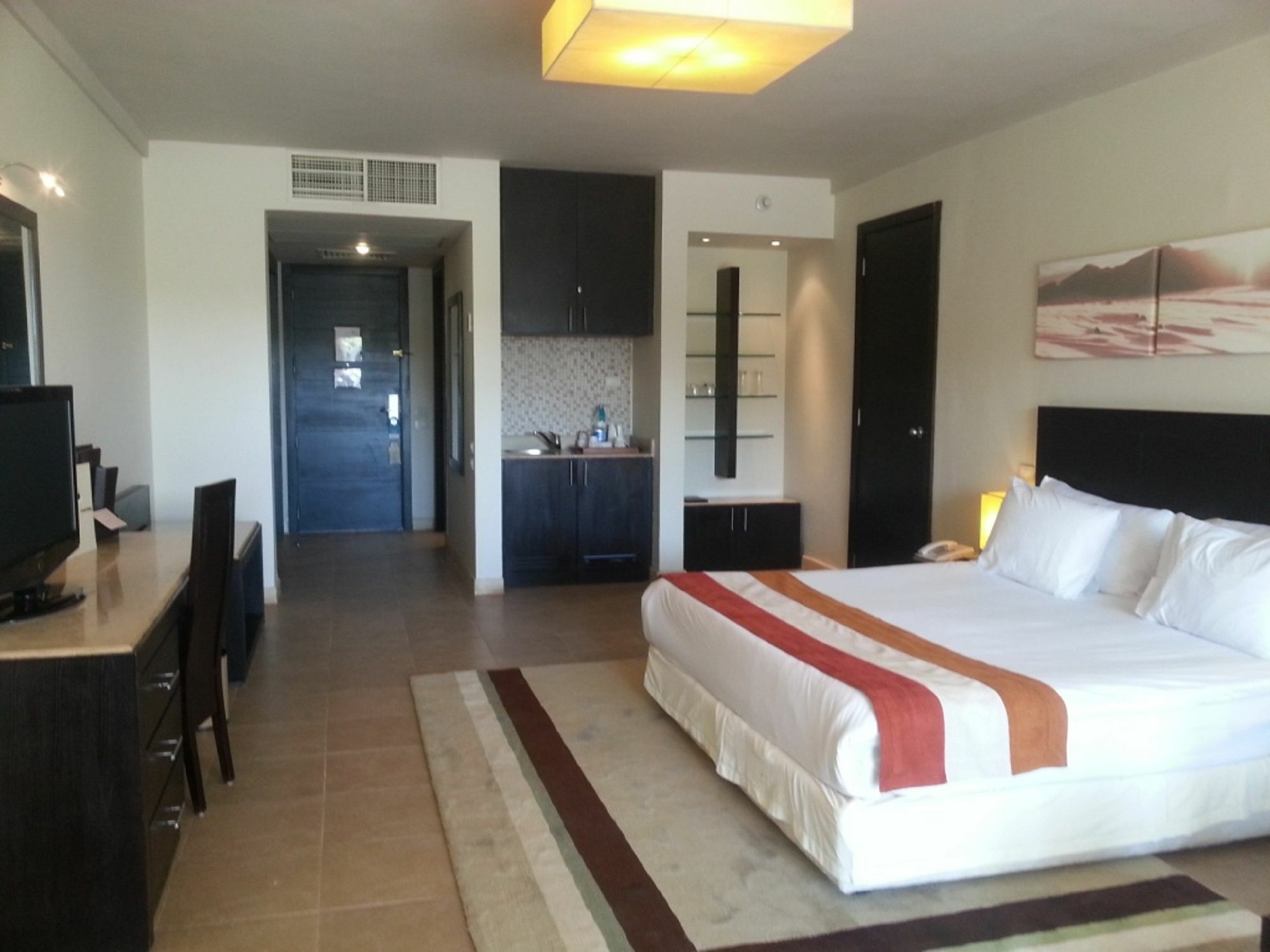 Jaz Little Venice Golf Resort Ain Sukhna Eksteriør billede A room at the hotel