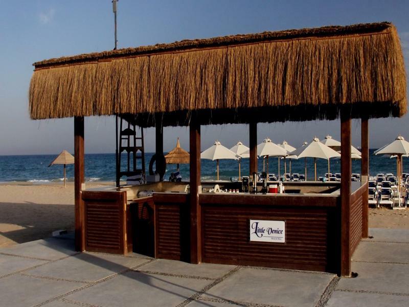 Jaz Little Venice Golf Resort Ain Sukhna Eksteriør billede Beach bar in Hurghada, Egypt